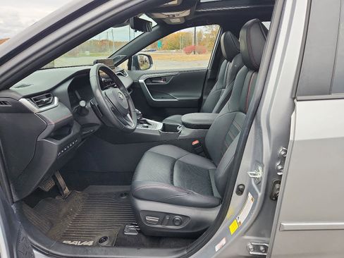 Used 2023 Toyota RAV4 XSE image 15