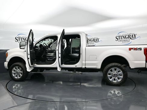 Used 2017 Ford F250 Platinum w/ Platinum Ultimate Package image 28