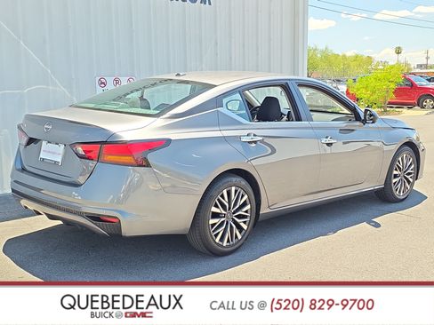 Used 2025 Nissan Altima 2.5 SV FWD image 8