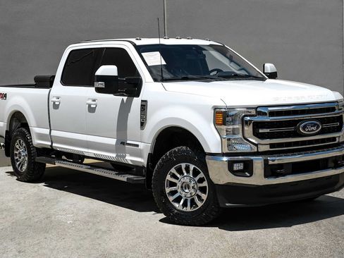 Used 2021 Ford F250 Lariat w/ Lariat Value Package AWD/4WD image 6