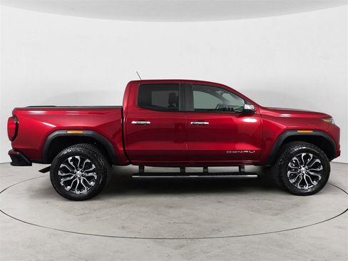 Certified 2025 GMC Canyon Denali image 6