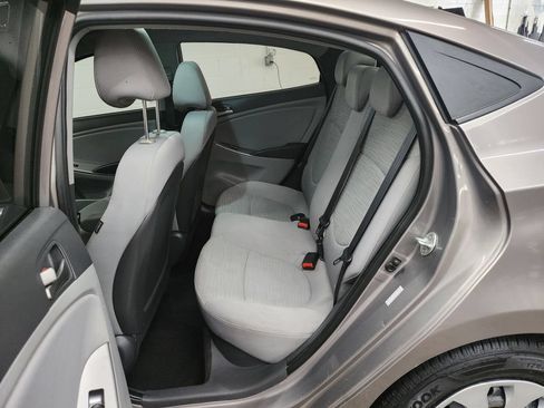 Used 2017 Hyundai Accent SE FWD image 23