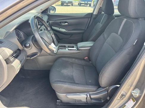 Used 2022 Nissan Sentra SV w/ All-Weather Package FWD image 6