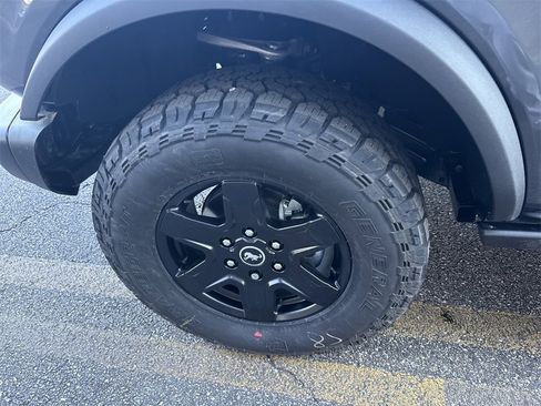 New 2025 Ford Bronco Big Bend w/ Black Diamond Package image 11