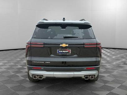 New 2026 Chevrolet Traverse LT w/ Sun and Wheel Package