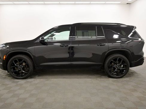 Used 2024 Chevrolet Traverse RS AWD/4WD image 4