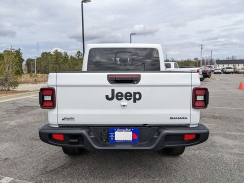 New 2026 Jeep Gladiator Sport image 20