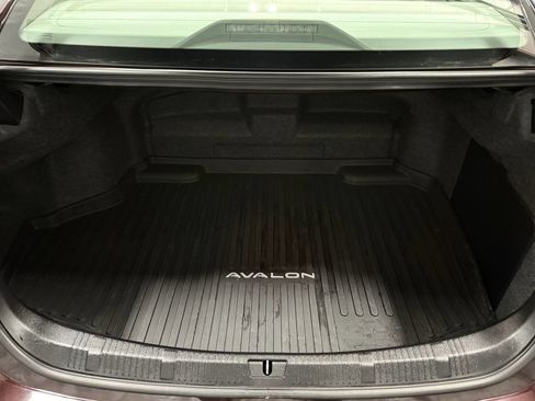 Used 2018 Toyota Avalon XLE Premium w/ Protection Package image 15