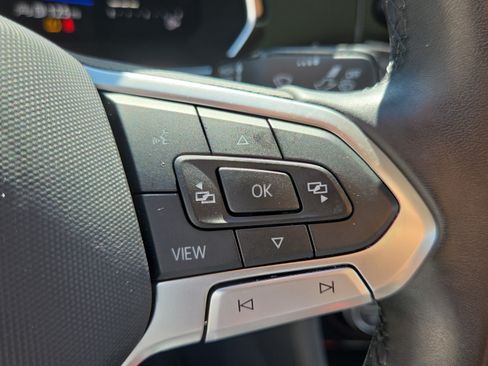 Used 2023 Volkswagen Jetta SE w/ Panoramic Sunroof Package FWD image 26