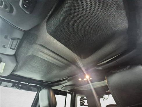 Used 2021 Jeep Wrangler Unlimited Sahara AWD/4WD image 16