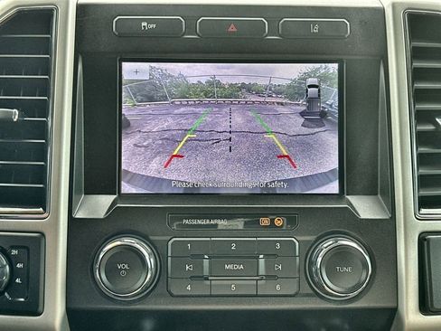 Used 2020 Ford F250 Lariat AWD/4WD image 11