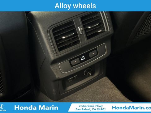 Used 2022 Audi Q5 2.0T Premium Plus w/ Premium Plus Package AWD/4WD image 16