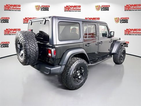 Used 2020 Jeep Wrangler Unlimited Sport image 15