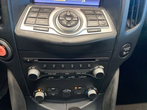 Used 2016 Nissan 370Z Touring Sport image 22
