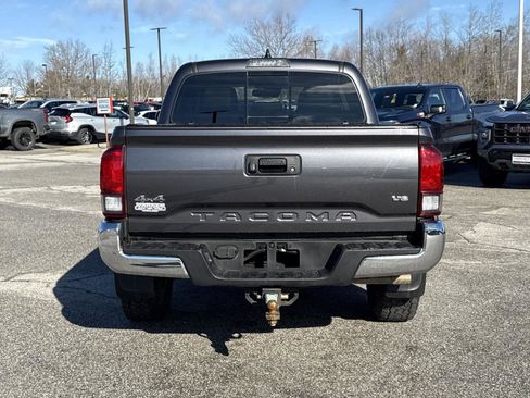 Used 2023 Toyota Tacoma SR5 AWD/4WD image 8