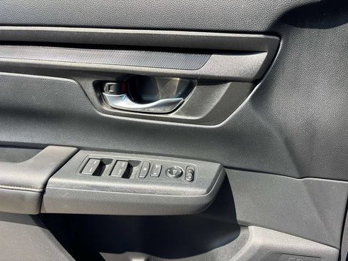Used 2025 Honda CR-V Sport image 18