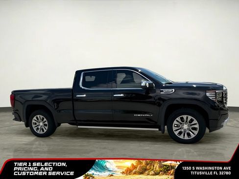Used 2023 GMC Sierra 1500 Denali w/ Technology Package AWD/4WD image 14