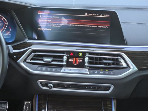 Used 2020 BMW X5 sDrive40i w/ M Sport Package RWD image 12