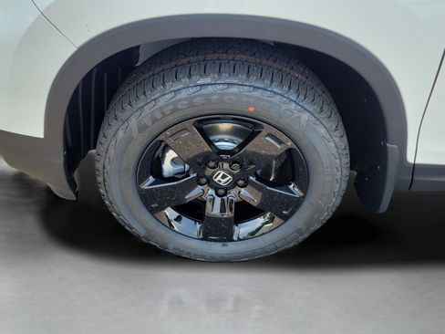 Certified 2026 Honda Ridgeline Black Edition image 35