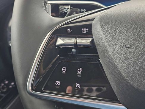 New 2026 Cadillac Lyriq Sport image 28