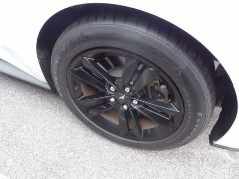 Used 2024 Ford Mustang GT RWD image 11