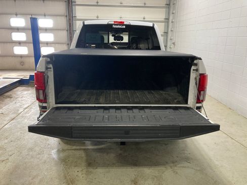 Used 2019 Ford F150 Lariat w/ Equipment Group 502A Luxury AWD/4WD image 16