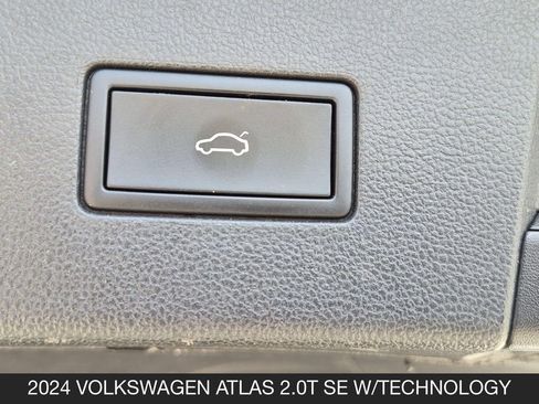 Used 2024 Volkswagen Atlas SE FWD image 24