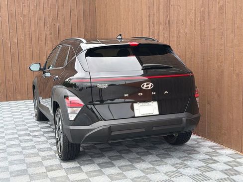 Used 2025 Hyundai Kona SEL FWD image 15