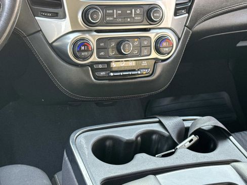 Used 2020 Chevrolet Tahoe LS image 4