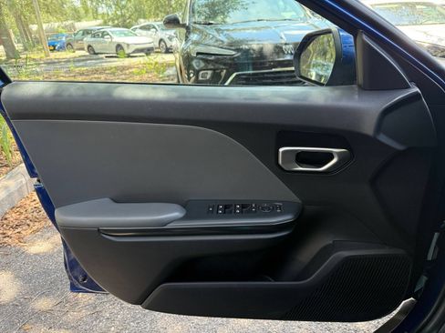 Used 2025 Kia K4 FWD image 20