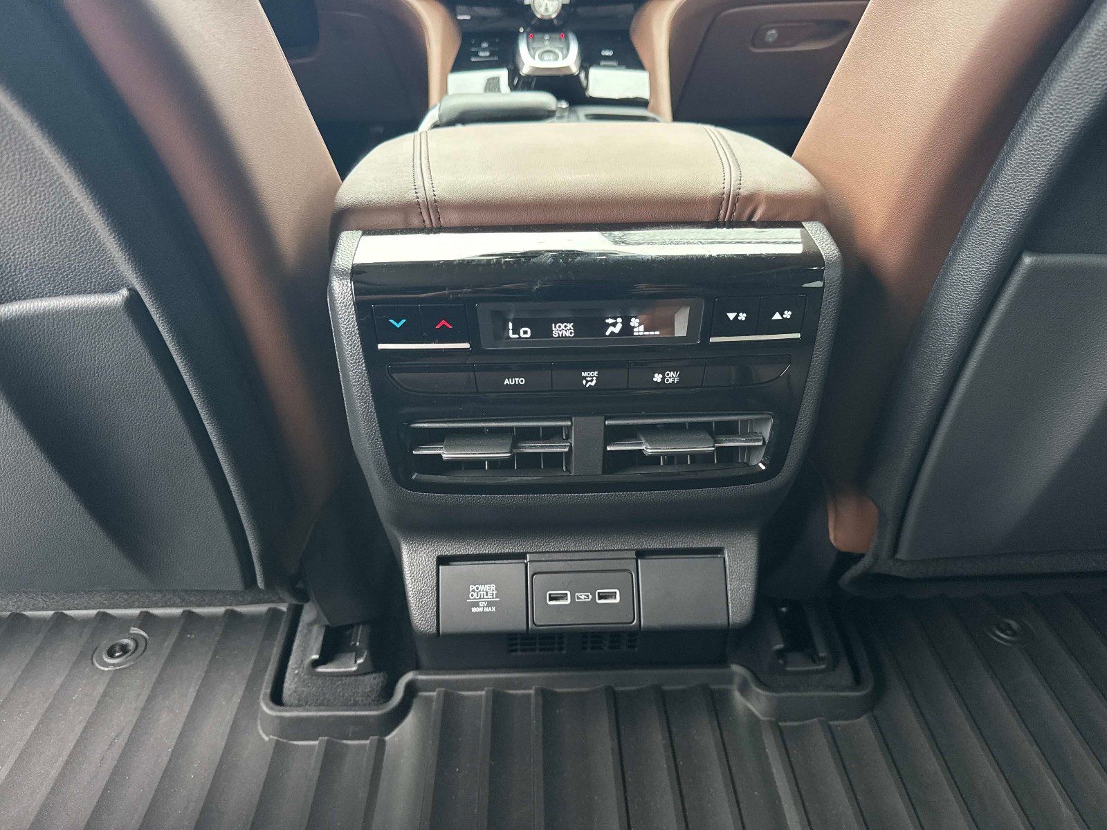 Used 2023 Acura MDX w/ Technology Package FWD image 17