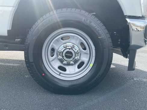 New 2026 Ford F250 XL AWD/4WD image 10