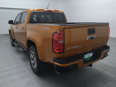 Used 2017 Chevrolet Colorado Z71 AWD/4WD image 5