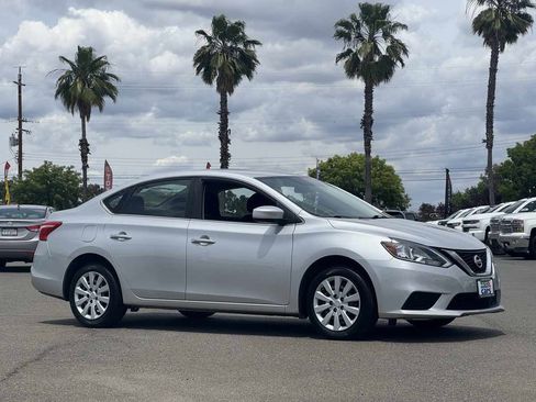 Used 2018 Nissan Sentra S FWD image 2