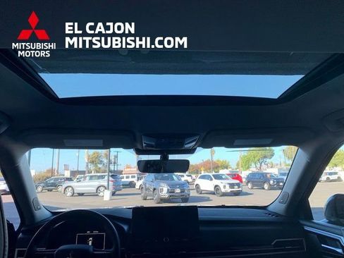 New 2026 Mitsubishi Outlander SEL image 25