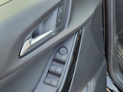 New 2027 Chevrolet Equinox LT w/ Convenience Package II AWD/4WD image 7