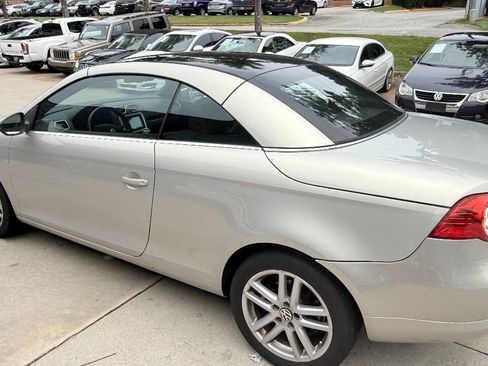 Used 2009 Volkswagen Eos Lux FWD image 60