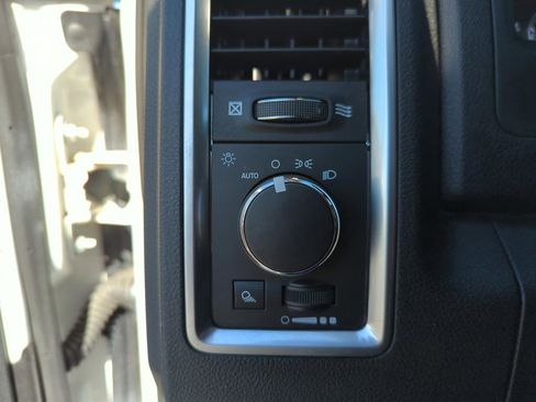 Used 2024 RAM 1500 Classic SLT image 34