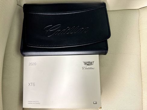 Used 2020 Cadillac XT6 Premium Luxury image 43