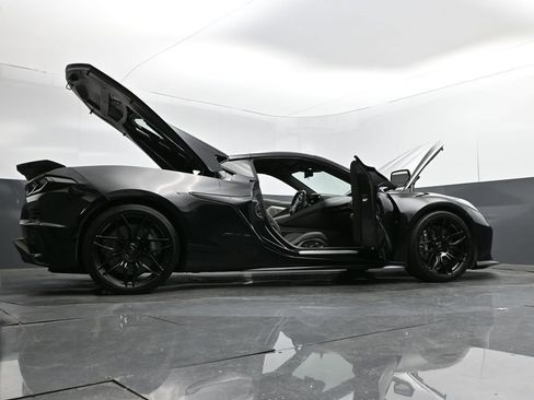 Used 2023 Chevrolet Corvette Z06 w/ Engine Appearance Package RWD image 34