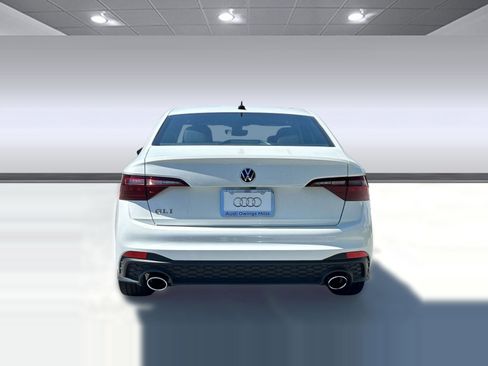 Used 2024 Volkswagen Jetta GLI Autobahn FWD image 10