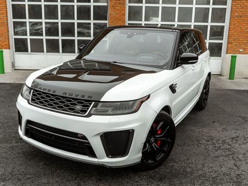 Used 2020 Land Rover Range Rover Sport SVR AWD/4WD image 2