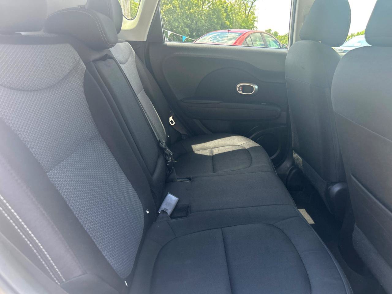 Used 2019 Kia Soul + FWD image 21