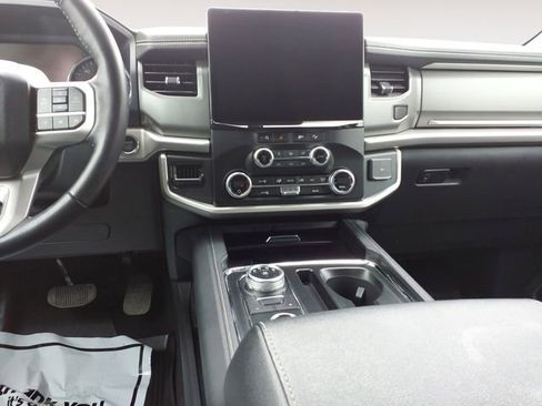 Used 2024 Ford Expedition Max XLT AWD/4WD image 11