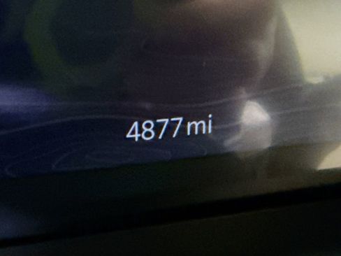 Used 2025 Jeep Grand Cherokee Limited image 4