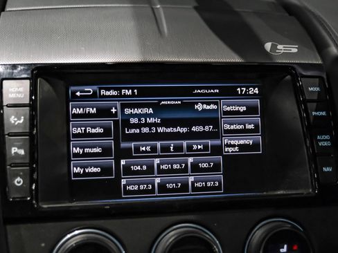 Used 2014 Jaguar F-TYPE S RWD image 31