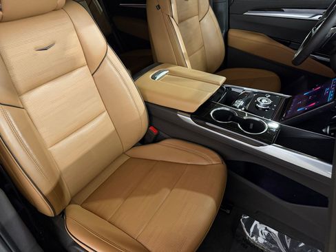 Used 2025 Cadillac Escalade Premium Luxury w/ LPO, Floor Liner Package AWD/4WD image 59
