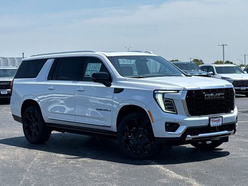 New 2026 GMC Yukon XL Denali w/ Denali Reserve Package AWD/4WD image 2