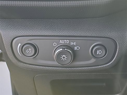 Used 2023 Chevrolet TrailBlazer LT w/ Convenience Package image 18