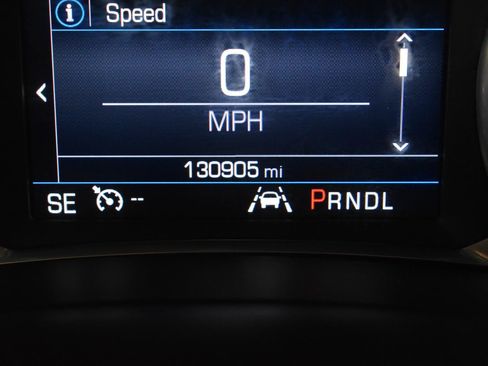 Used 2020 Chevrolet Equinox LT w/ Driver Convenience Package FWD image 19